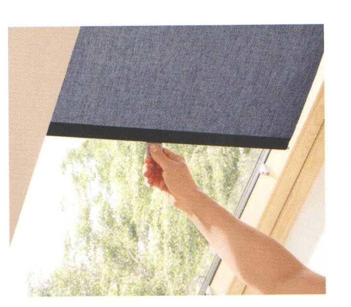 Пропускащи РОЛЕТНИ ЩОРИ VELUX  RFL, RHL