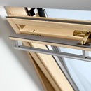 ПОКРИВНИ ПРОЗОРЦИ VELUX GGL 3066 и GGU 0066  С ГОРНО УПРАВЛЕНИЕ - ПРЕМИУМ