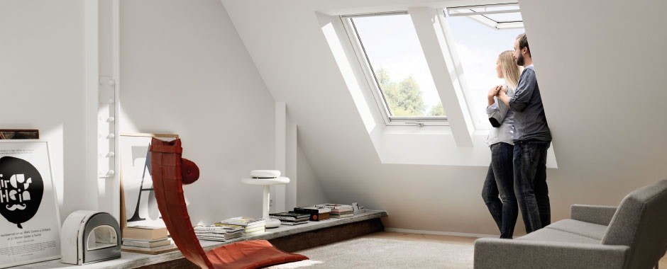 ПОКРИВНИ ПРОЗОРЦИ VELUX GPL  3070 и GPU 0070 С ДОЛНО УПРАВЛЕНИЕ ПРЕМИУМ