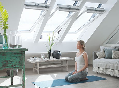 ПОКРИВНИ ПРОЗОРЦИ VELUX GGL 3066 и GGU 0066  С ГОРНО УПРАВЛЕНИЕ - ПРЕМИУМ