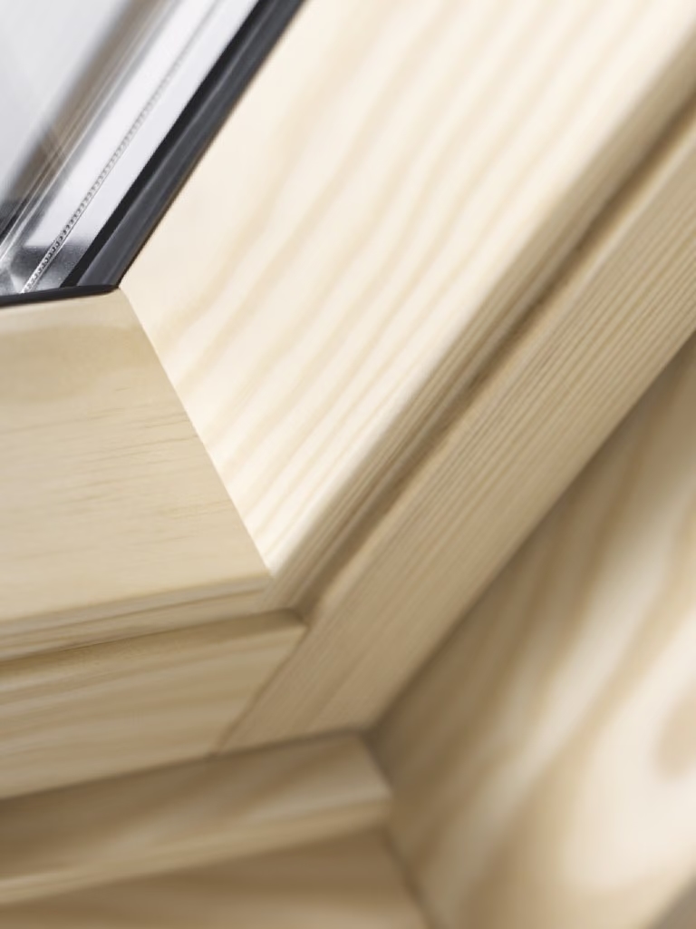 ПОКРИВНИ ПРОЗОРЦИ VELUX GGL 3066 и GGU 0066 С ГОРНО УПРАВЛЕНИЕ - ПРЕМИУМ