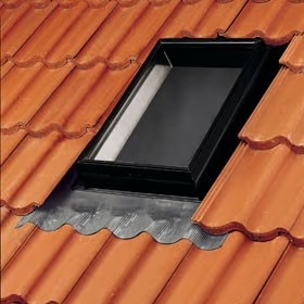 ПОКРИВНИ ОБШИВКИ VELUX
