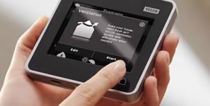 ПОКРИВНИ ПРОЗОРЦИ VELUX INTEGRA GGL 307021 и GGU 007021 С ДИСТАНЦИОННО УПРАВЛЕНИЕ - ПРЕМИУМ