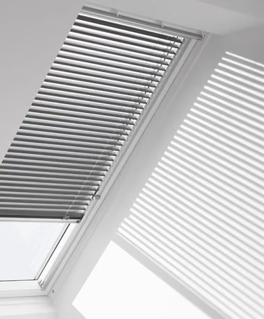 ВЕНЕЦИАНСКИ ЩОРИ VELUX PAL