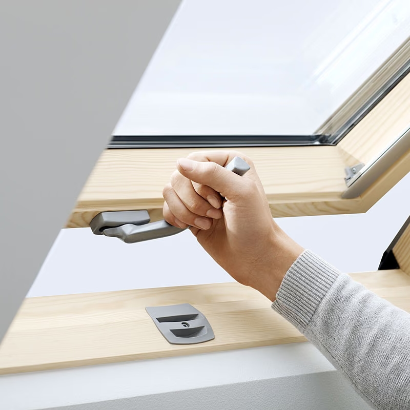 Покривен прозорец VELUX GLL 1061B Стандарт Плюс MК06 78х118см с долно управление
