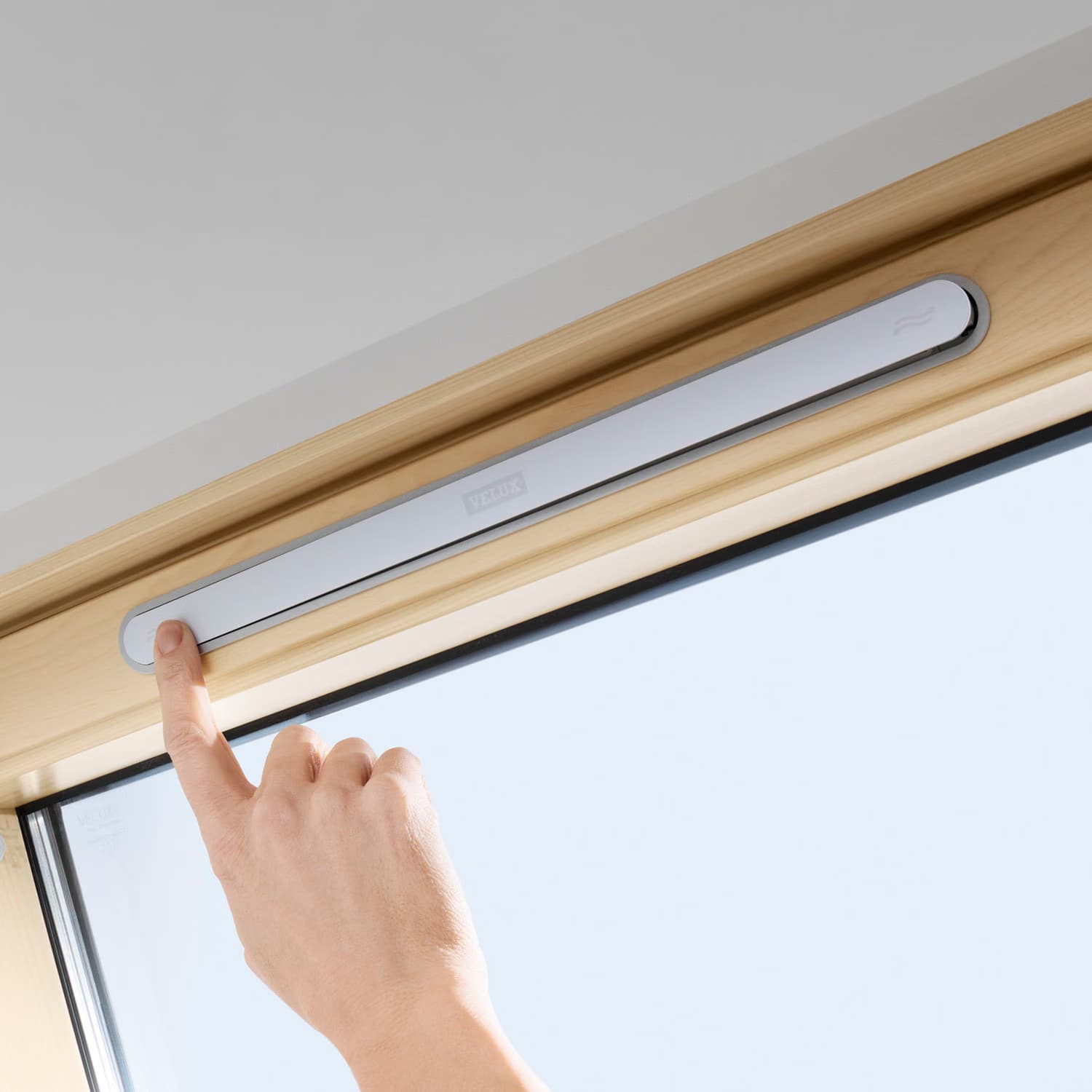 Покривен прозорец VELUX GZL 1051B Стандарт MК06 78х118см с долно управление