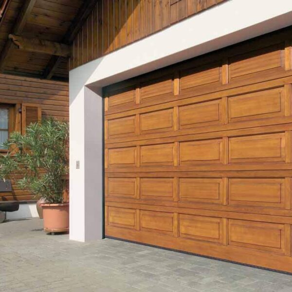 Дървени секционни гаражни врати - Novoferm