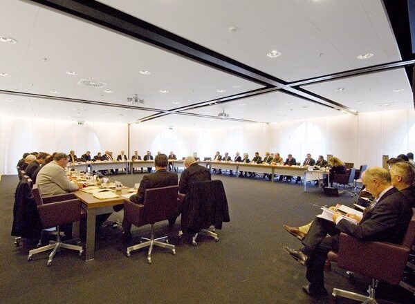 Акустичен окачен растерен таван Ecophon - Master ™ Ds