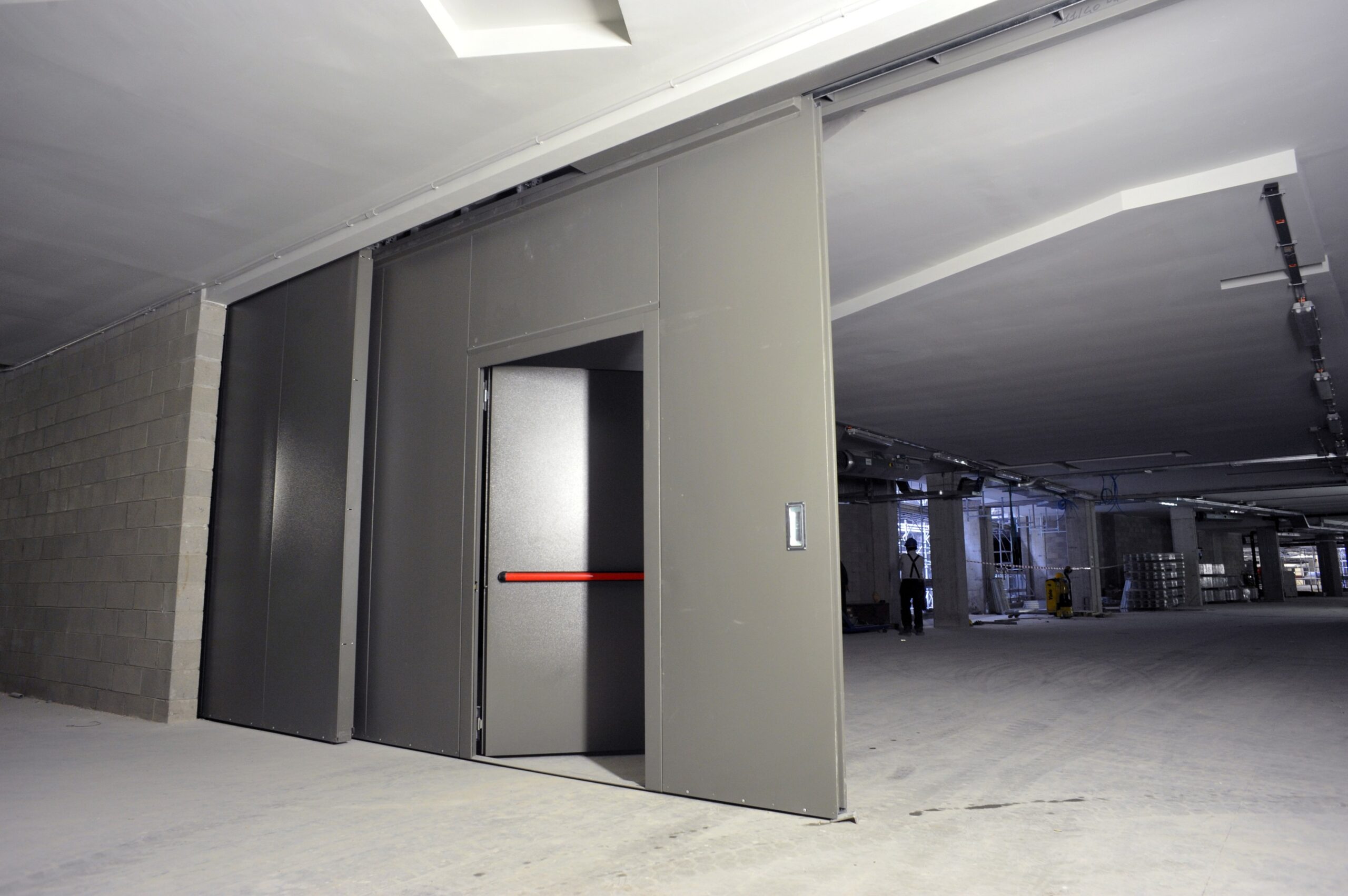 7147.jpg Плъзгащи пожароустойчиви врати Novoslide EI 120 мин. Novoferm - Топ Цени - Image 1